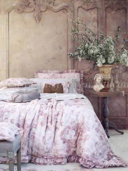 Blanc Mariclo’ trapunta matrimoniale invernale serie Affresco rosa shabby chic cm. 260×260